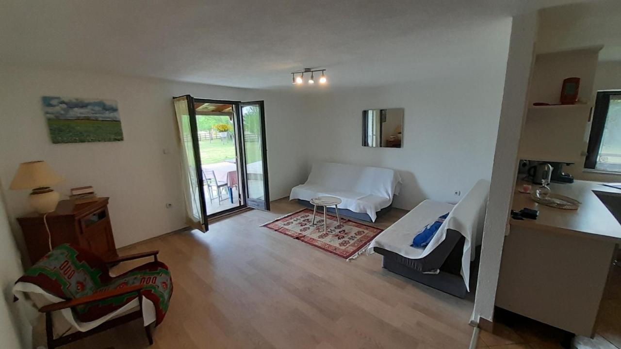 La Prairie Villa Korenica Bagian luar foto
