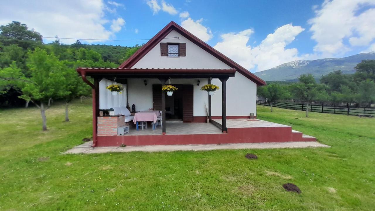 La Prairie Villa Korenica Bagian luar foto